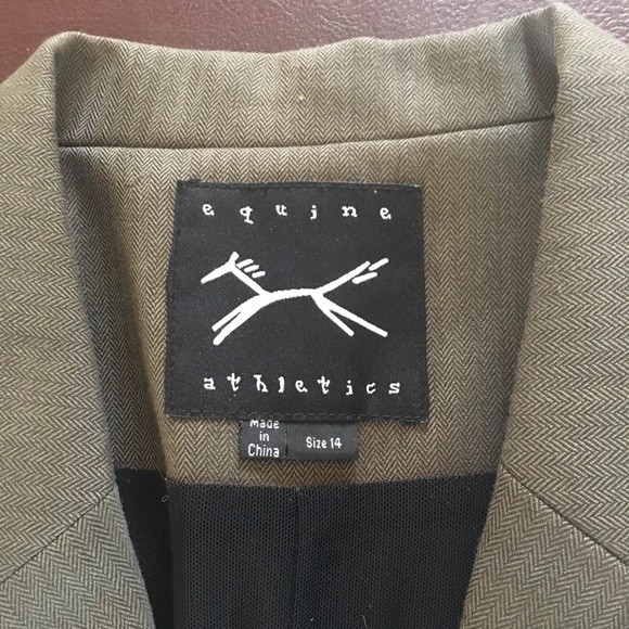 Equine Athletics Hunt Coat - Picture 2 of 8